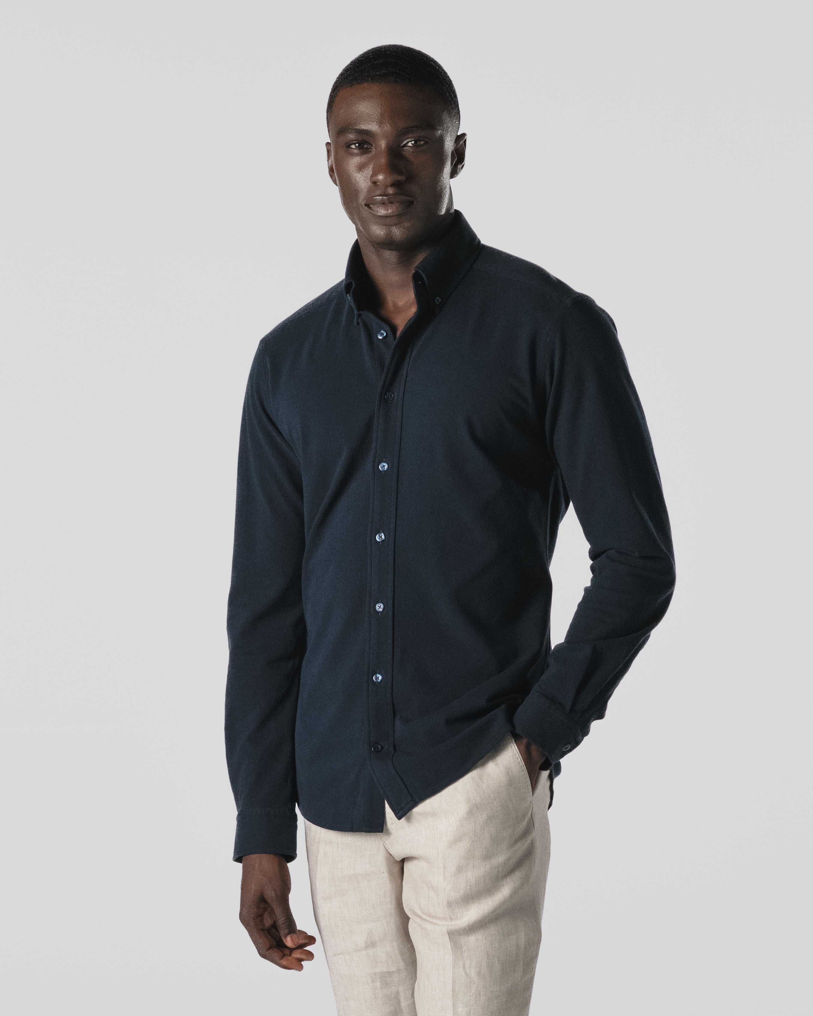 Model: 185 cm, 83 kg wearing Slim fit M (39-40)